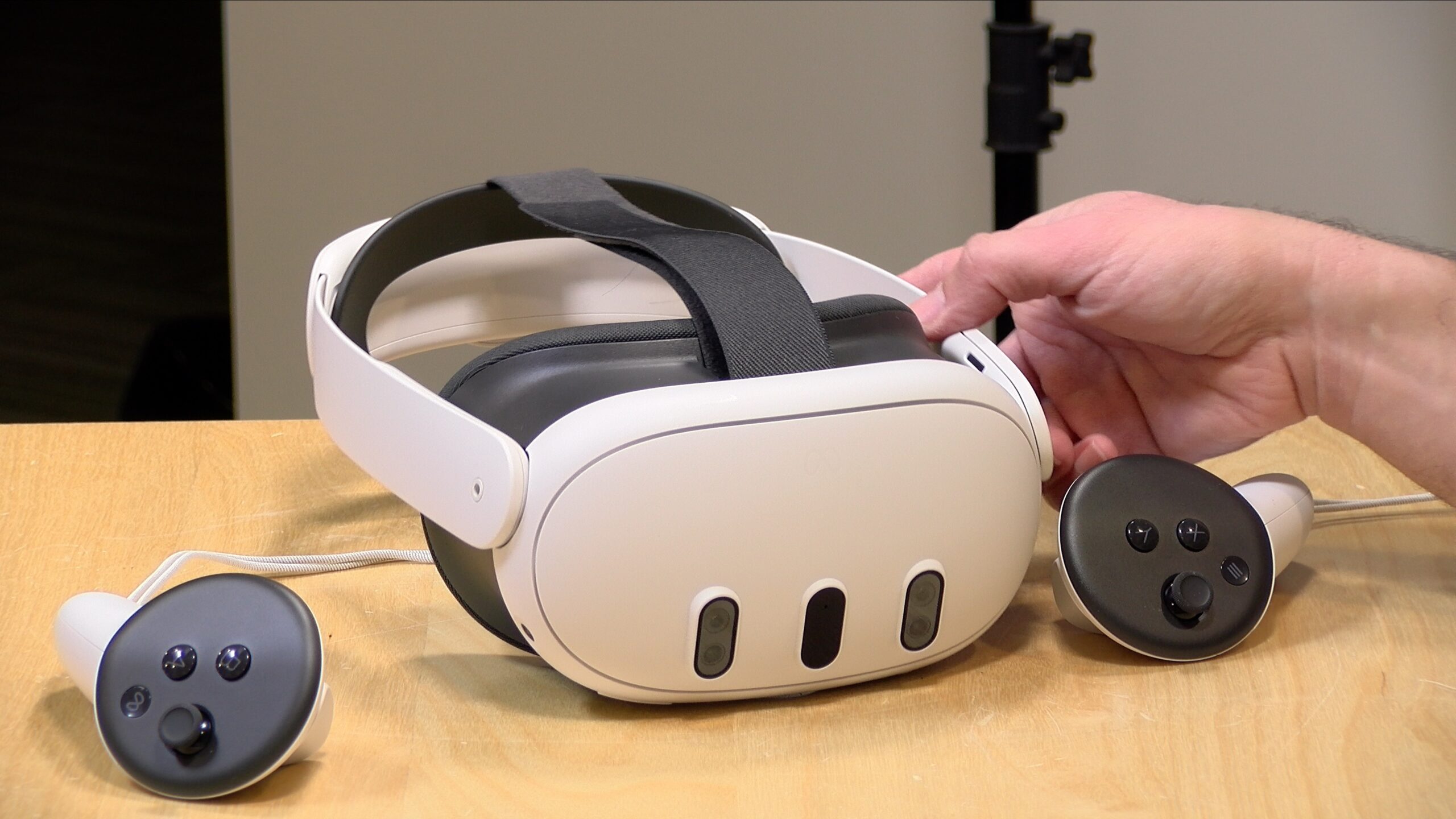 Meta Quest 3 Review - Lon Seidman & Lon.TV Blog