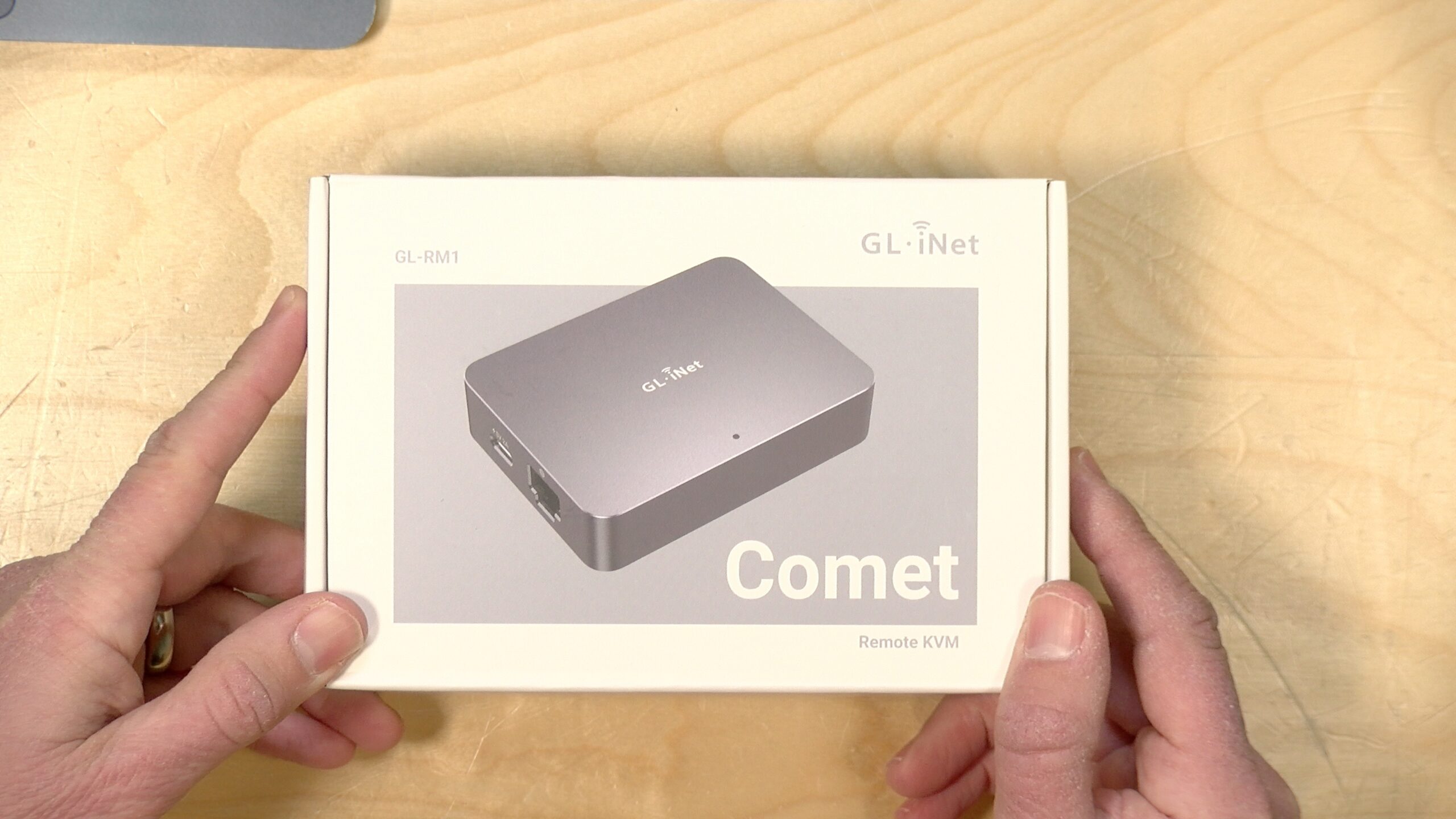 Fingerbot GL-iNet Per Controllo Remoto PC | Accensione E Riavvio Da Remoto Con Comet GL-RM1 | Setup Facile E KVM Integrato